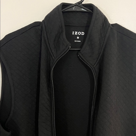 IZOD Men's Classic Black Vest - Picture 8 of 10